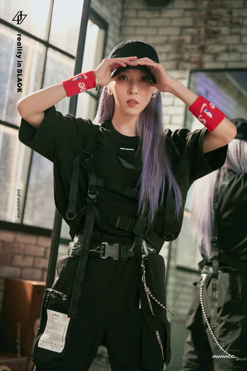 My Moonbyul in a cap folderA thread everyone asked for
