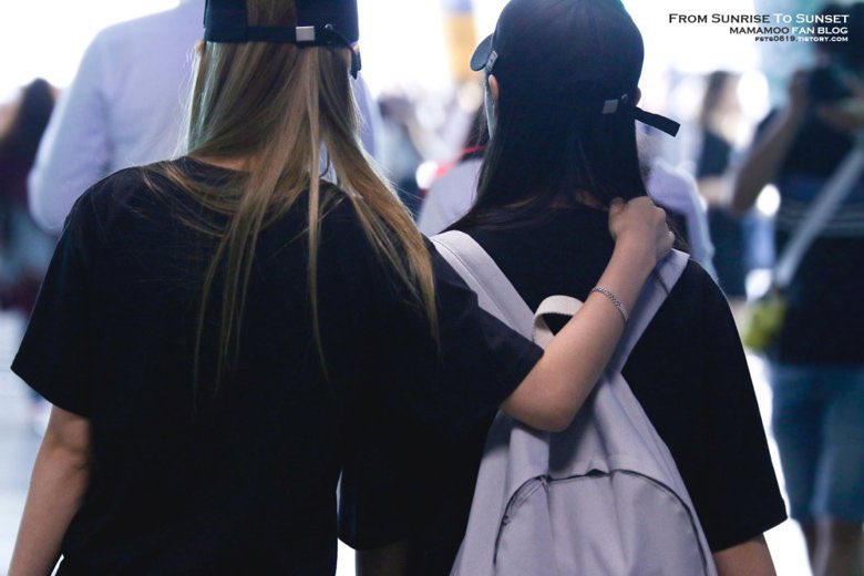 My Moonbyul in a cap folderA thread everyone asked for