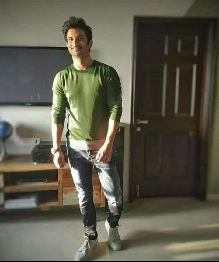 NehaT1923's tweet photo. CBI please reply hv u found any fingerprints on green cloth?
Victim or suspect kisi ke fingerprints to hone chahiye.
This is very crucial fact for deciding that it's not a suicide case rather our beloved Sushant Singh Rajput was murdered mercilessly.

302 Must In SSR Murder Case https://t.co/PvBnqRGTP0