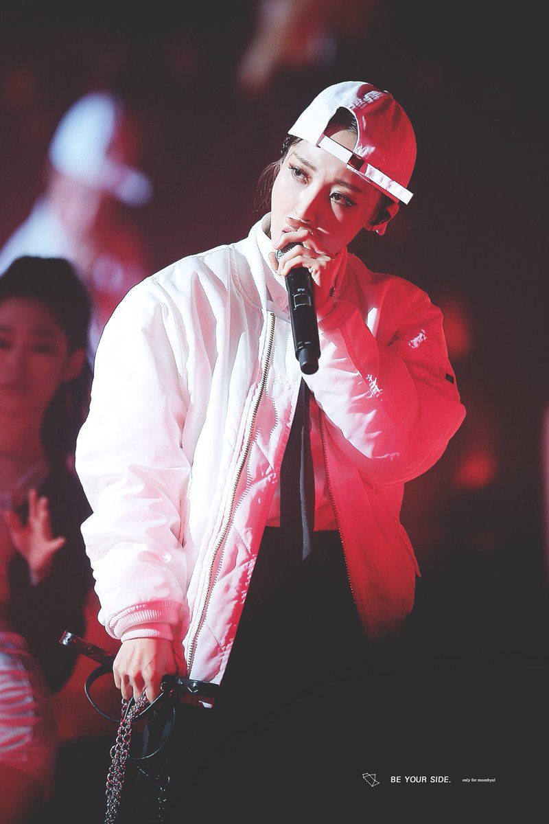 My Moonbyul in a cap folderA thread everyone asked for