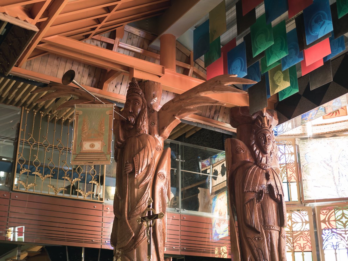 The neighboring Kaviyangan Paiwan community is where the first highland Indigenous Catholic Church was established in 1953. Now there is Lady of Fatima Parish Church, a magnificent Paiwan-inspired basilica decorated w/ Paiwan wood-carvings & glass beads- quite impressive. 11/