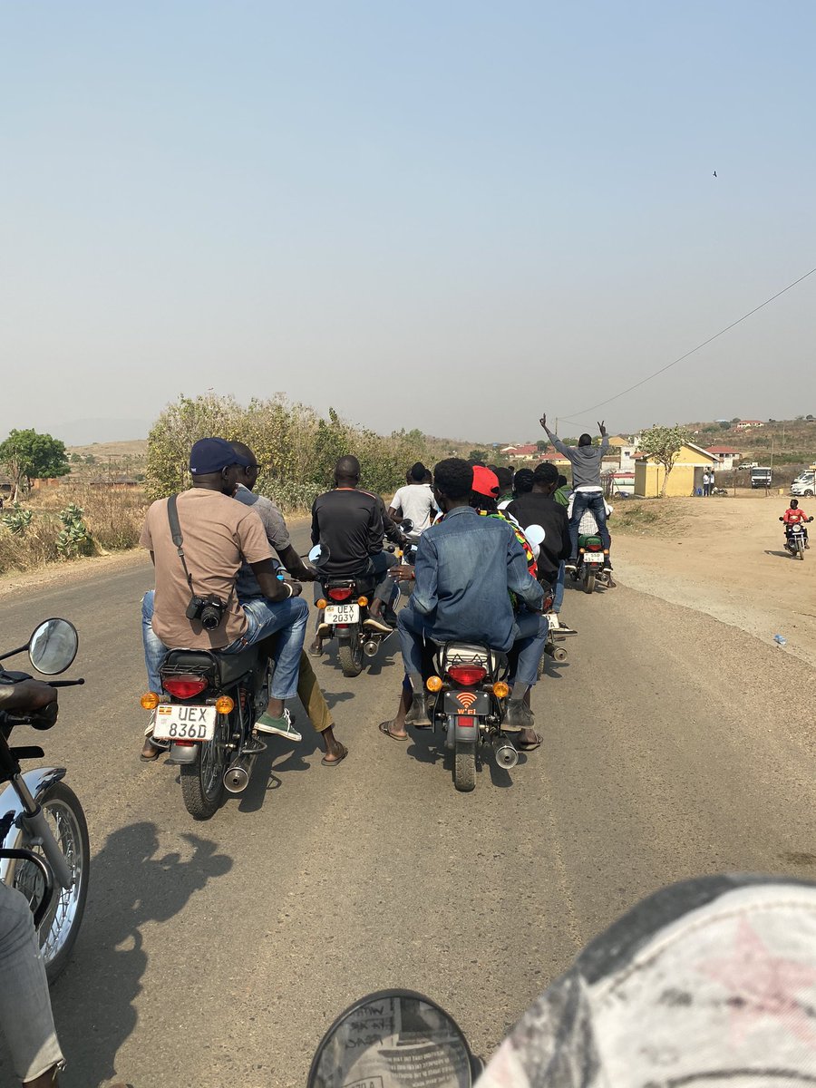 The road to the sites were rough & in accessible with cars, so we had to make a convoy of bodabodas to the falls. It’s very saddening to see that the state government does not invest on the infrastructure to the falls knowing that this could be a source of revenue and tourism