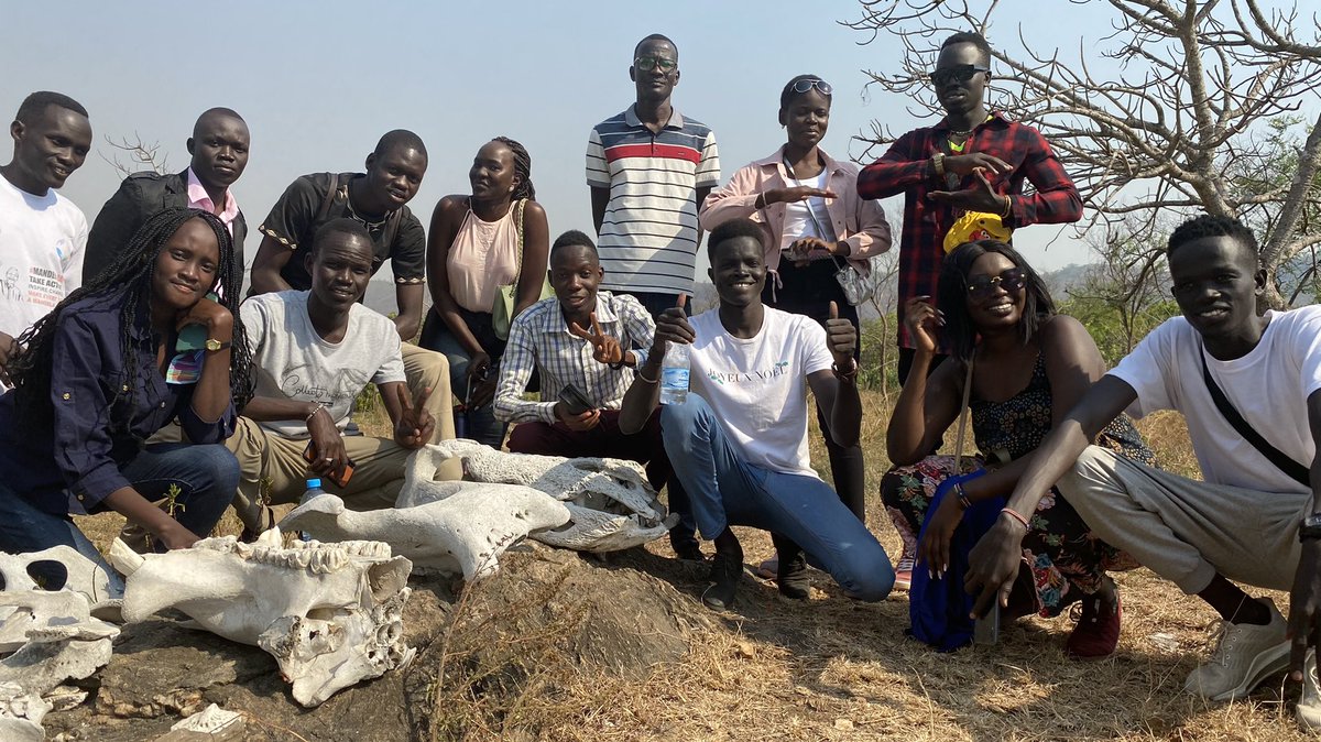 Our first stop was at the wildlife center where we got to see a few crocodile, hippopotamus & elephants bones. The site however, need professional archeologists to reconstruct and preserve the bones as they are poorly kept by the rangers  #SSOT