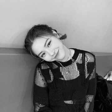 Charlotte Cleoxandra Nicholson tweet media