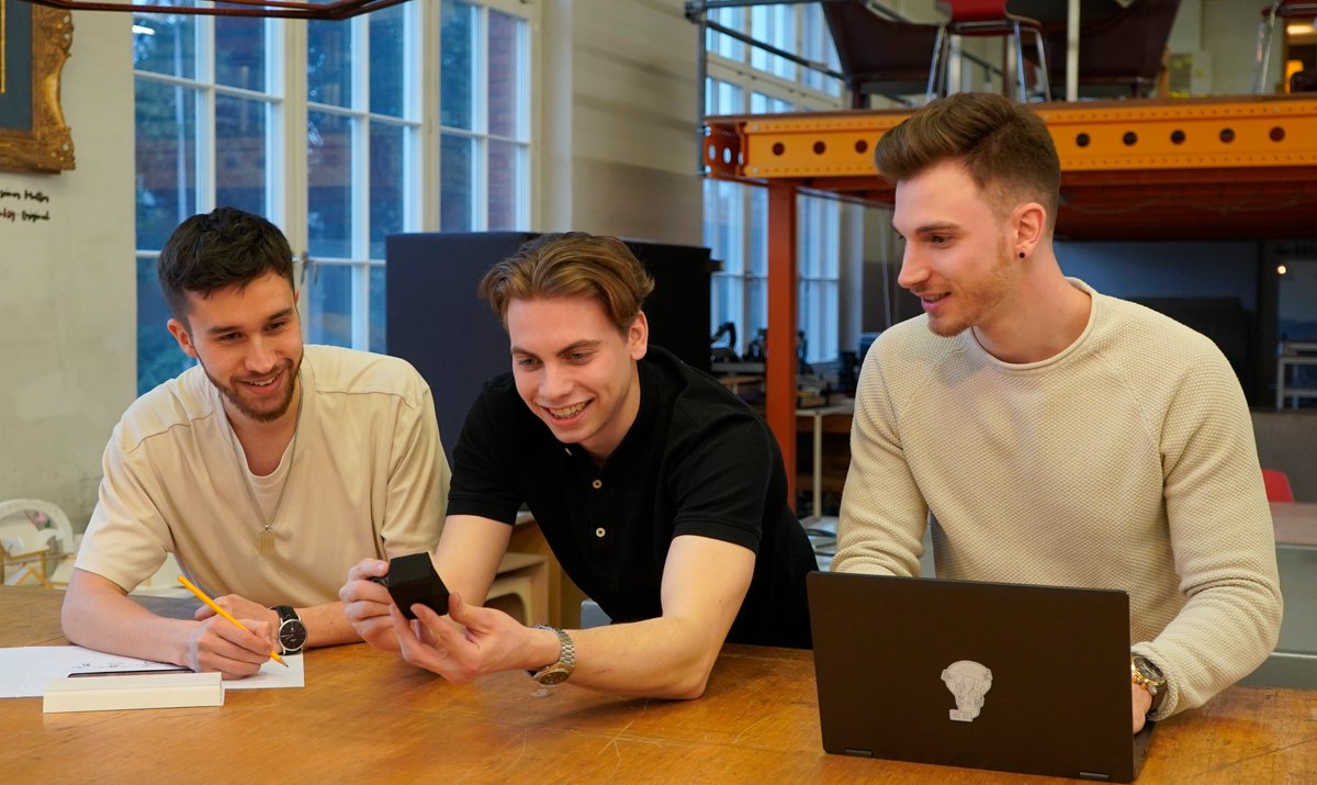startuptickerCH's tweet photo. The First Ventures program by @grstiftung_ch welcomes five new projects: #ONEDU, #Coatsim #Batvision #Tuyoh and #SoundPower https://t.co/jTTCK1tVwi | The Swiss Startup News channel https://t.co/mN9G65VGJx https://t.co/wmnmUvp18f