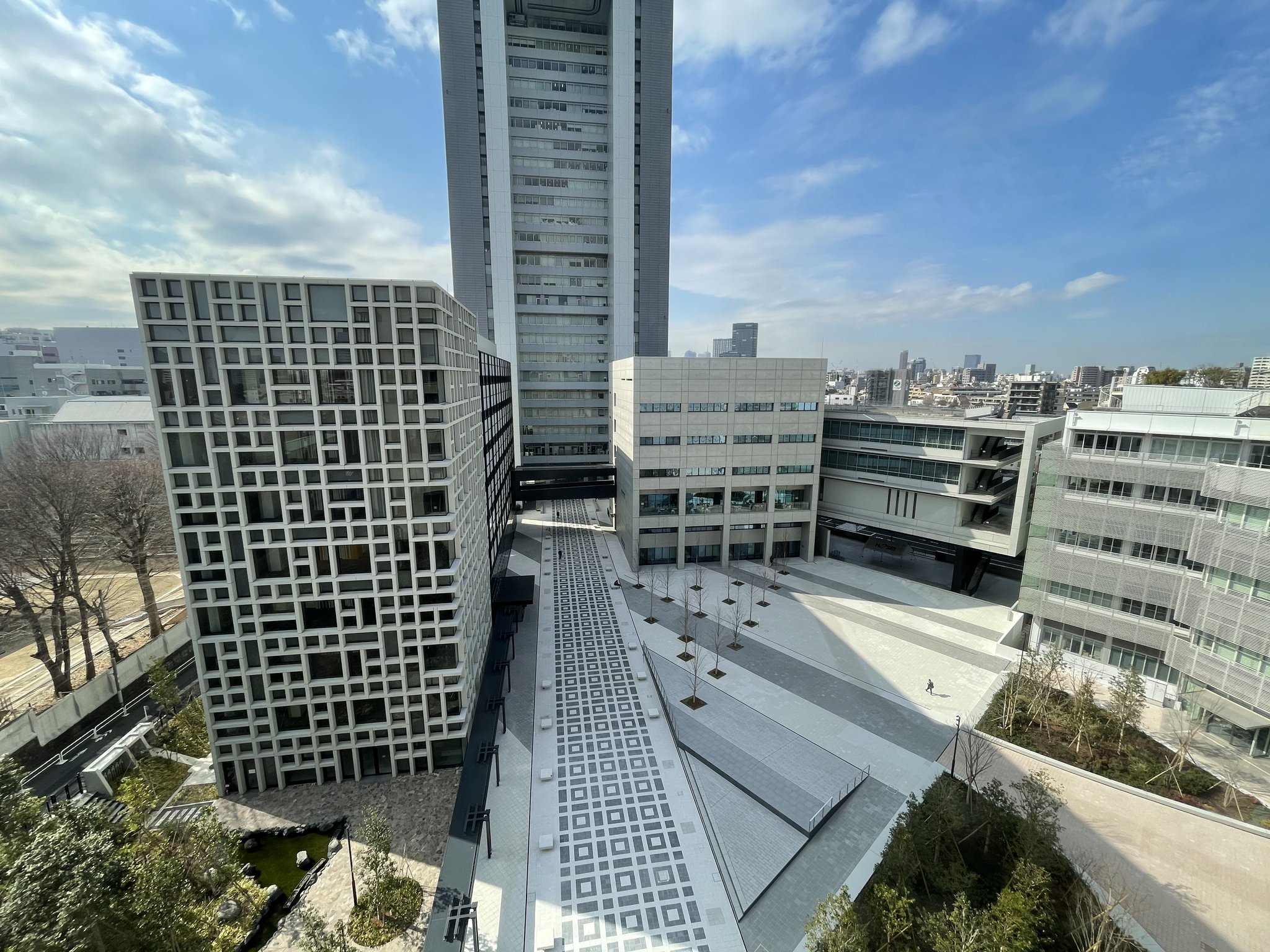 法政大学市ヶ谷図書館 on X: "法政大学市ヶ谷キャンパスの現在はこんな感じです? 工事が竣工したため、各校舎から図書館に行きやすくなりました✌️  #法政大学 #市ヶ谷キャンパス https://t.co/TKP1P3r36o" / X