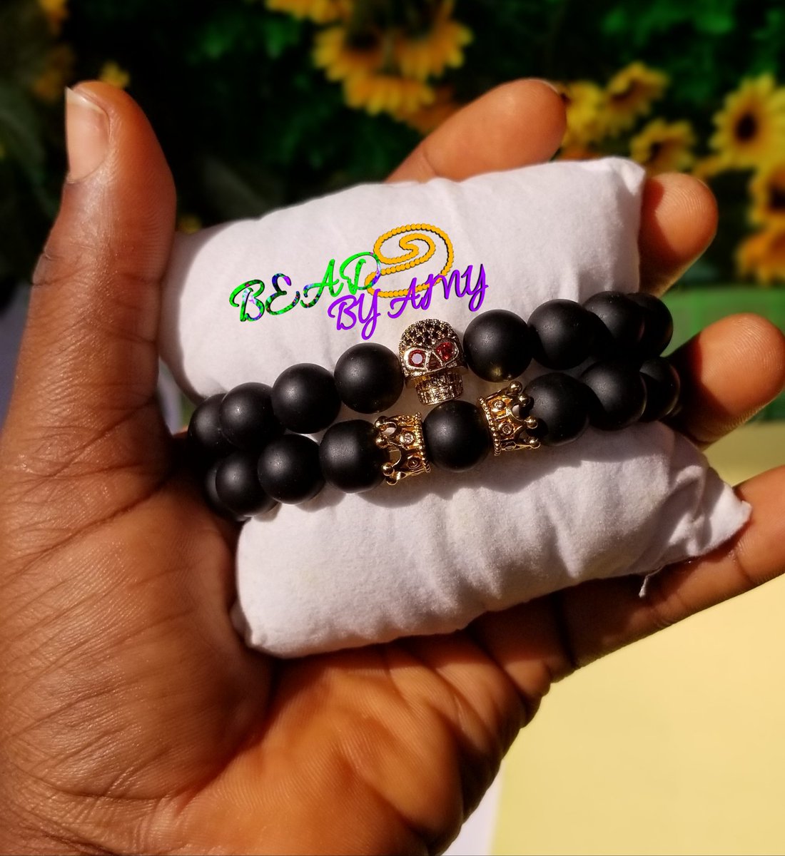 ZimuzorOkonkwo's tweet photo. Hello ladies and gentlemen, what's your skin color? We have a befitting bead to beautify your wrist today. With this cute and beautiful gemstone bracelet...

Price- 5000

We are just a dm away
Or click the link on my bio

#wednesdaythought https://t.co/NYhSRIbiwW