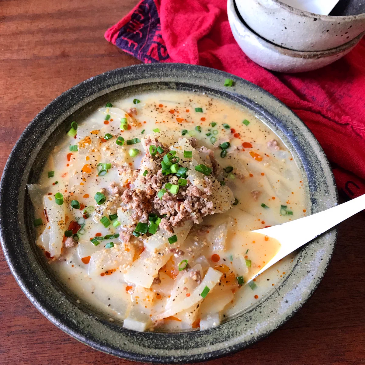 10分で完成の簡単料理！坦々麺の麺を大根に変えたら美味しすぎた！