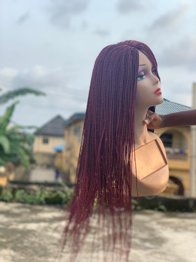 Timfel2's tweet image. I&apos;m still in the business of making that beautiful braidwig.
With just 15k u can any color of your choice just like this 👇

Please epp me retweet..🙏