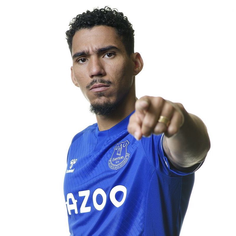 Allan (£21 million)- 8/10World class midfielder in his prime. A warrior in our midfield who’s not scared of putting in a tackle. Obviously down to Ancelottis pull but doesn’t take away from the fact Brands negotiated this deal down from around £35 million to £21 million