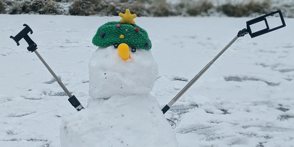 Visual_Punch's tweet image. The Visual Punch Team recently received quite a drastic makeover - what do you think?! 😂

#VisualPunch #SnowDays