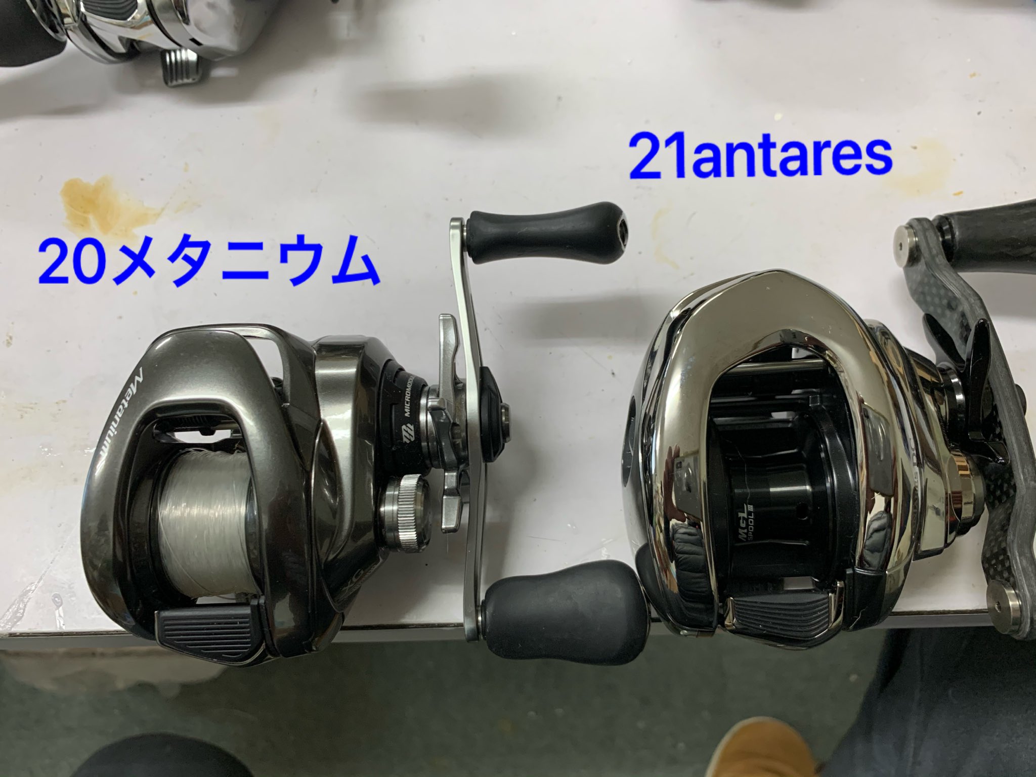 奥田 学 好評につき 百聞は一見にしかず シリーズ第二弾 今回はメタニウムと19アンタレスとの比較です もっと詳しく知りたい人は T Co Bymzna2mom 奥田学 アンタレスdc メタニウムmgl Shimanoreels Shimanofishing Jp バス