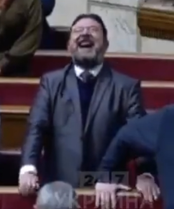 EtSs8Q-XYAAHYVY?format=jpg&name=small