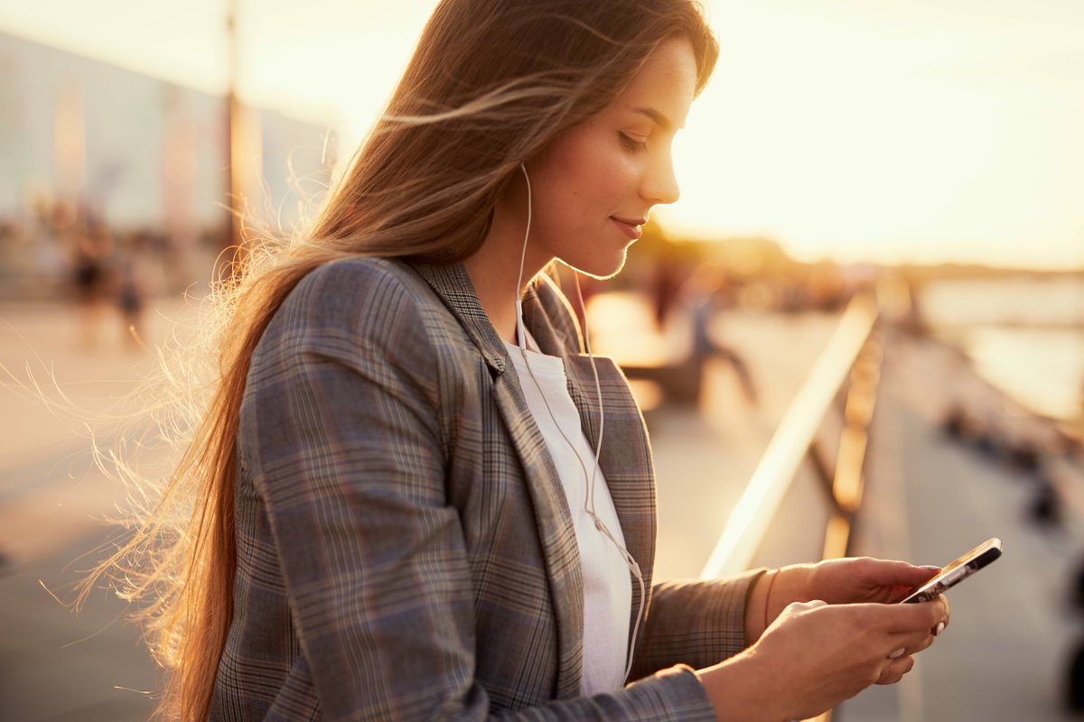RBTelecomLtd's tweet photo. Manage your customer calls when your office is on the move and never miss a call again! #BusinessContinuity #RemoteWorking https://t.co/Lk4MQfehOU https://t.co/FoktX9fi9L