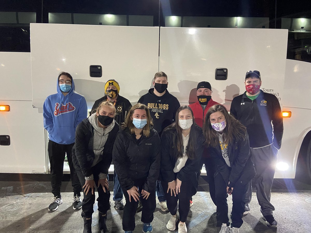 ScholarsofAC's tweet photo. Adrian College students in the Society of Sports Management club led by Dr. Christy and Dr. Reid are in Florida to watch the Super Bowl. What a unique opportunity to be able to learn the aspects of putting on such an event by first hand experience. #TheACdifference https://t.co/h56dtZdAot