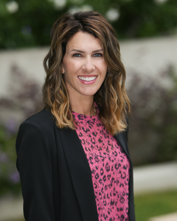 InfluenceWomenG's tweet photo. Rest now? #Read the insightful #INNERVIEW from #producer Suzanne Watson, #catch the #engaging #replay of #EMERGE & set your DVR for #InExplicable all in this month's #influencelabjournal #media #enertainment #insecurity #confidence #leadership #HOSEA https://t.co/QMhoZ8c1ts https://t.co/3UNVy18M0C