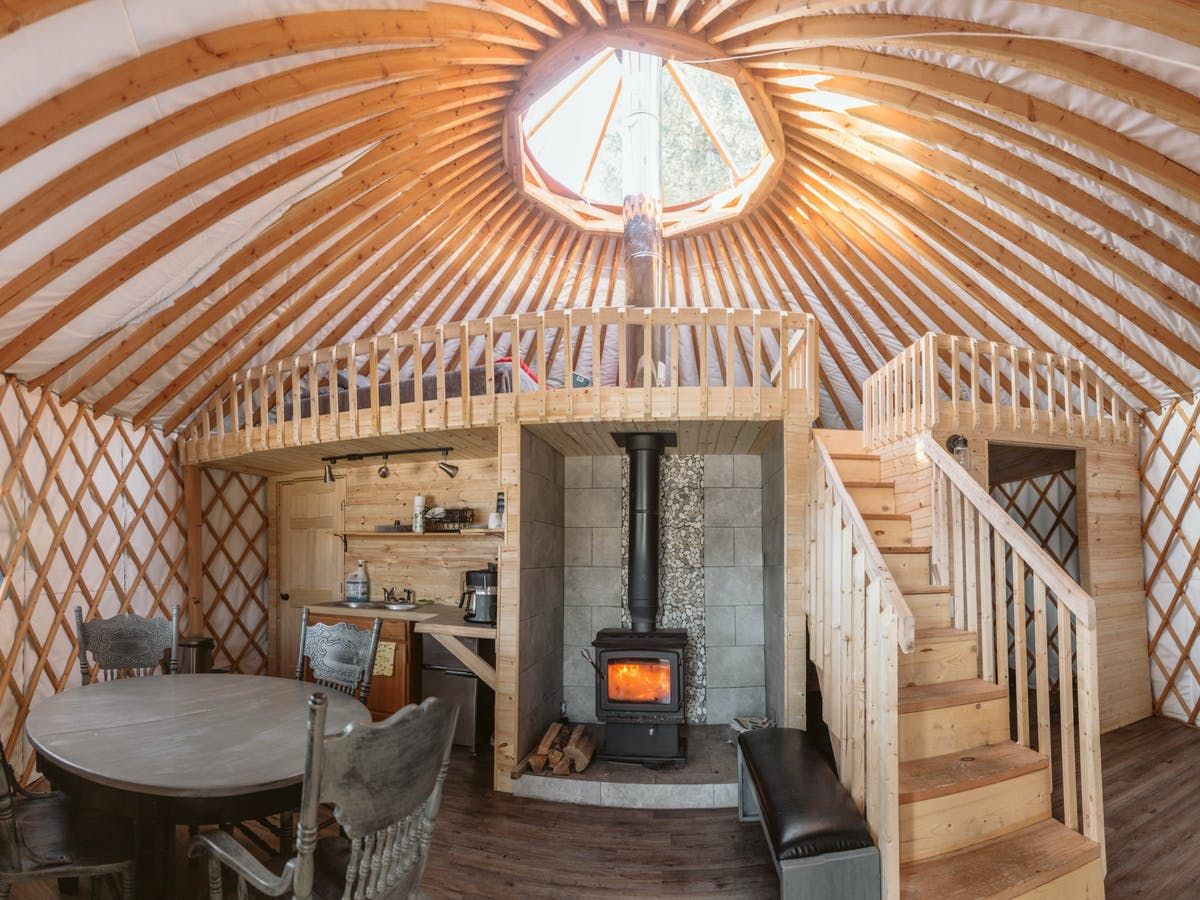 Mlandingescape's tweet photo. Beachside four season yurt on winter rates!! https://t.co/BcILfcLUrf https://t.co/dLBMFVOdQZ