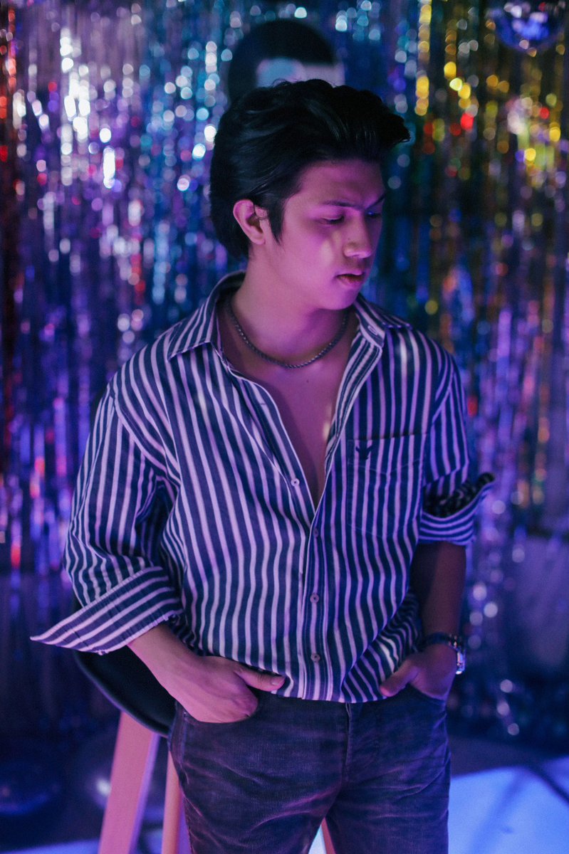 ranzkyle's tweet photo. Back in time 🕺🏻 #disco #70s https://t.co/tzYGvzaQqn