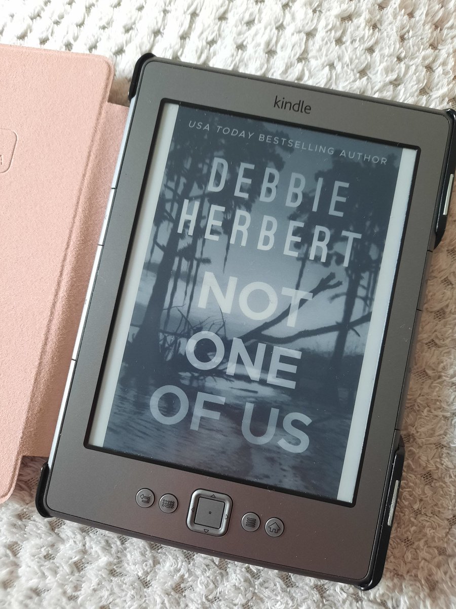 runreadme's tweet photo. Not One of Us by Debbie Herbert
A tale of murder, intrigue and family secrets set in small town America
⭐⭐⭐⭐ #readingforpleasure #amreading #KindleFirstReads https://t.co/aJ2WFJ2RnF