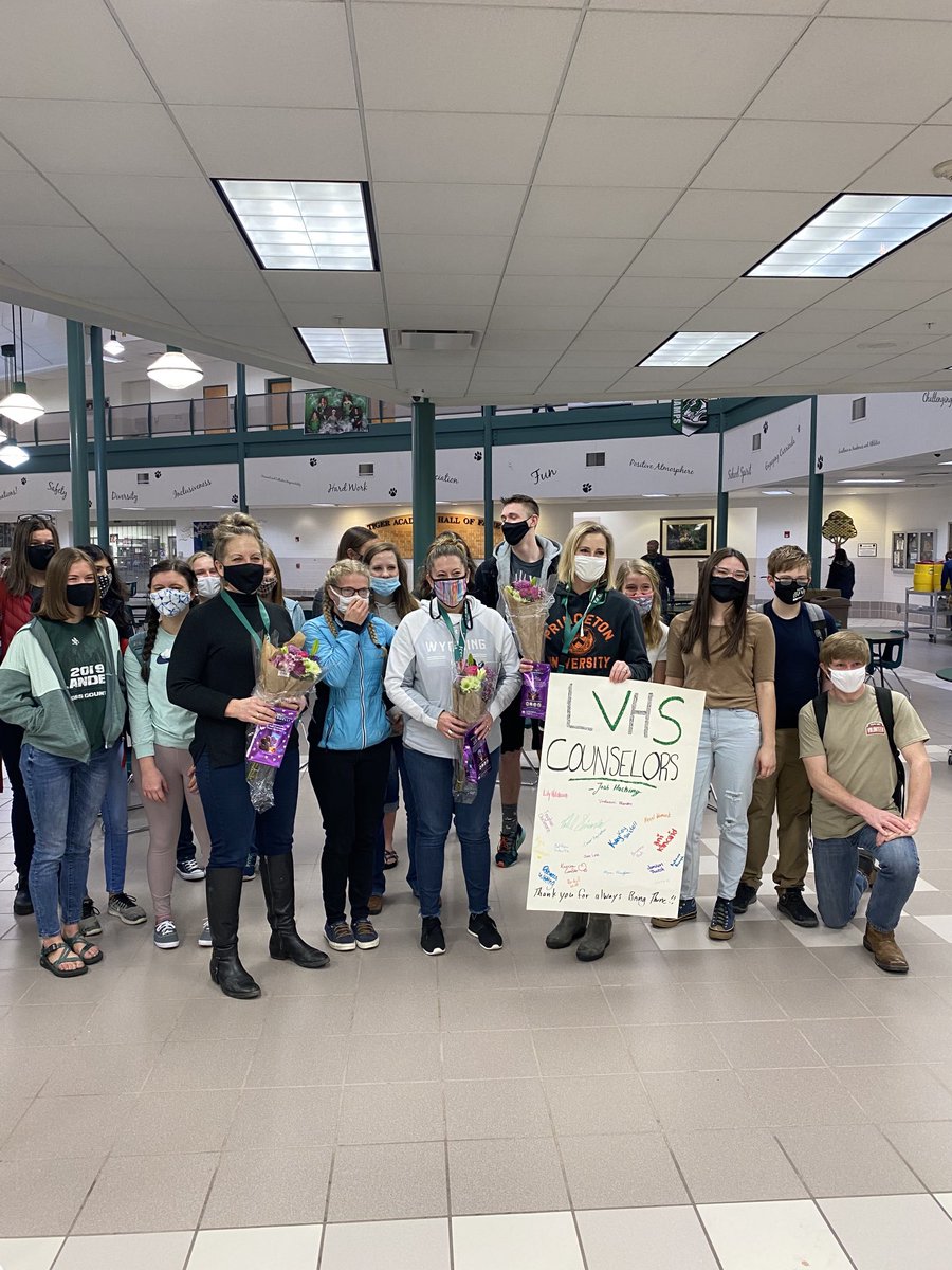 Fremont1_LVHS's tweet image. When you have the best students they help to celebrate the best counselors ⁦@LVHS_Guidance⁩ ⁦@StucoLvhs⁩ #allinforallstudents!