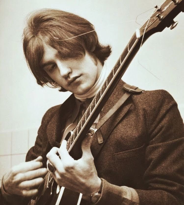 Happy birthday to Dave Davies!! i hope you have a good day today! :) <3 