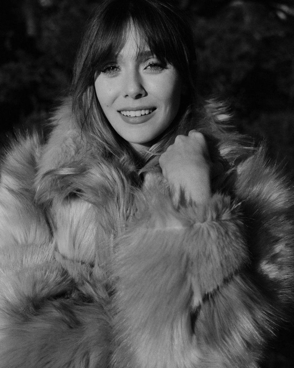 StellaMcCartney's tweet photo. #WandaVision star #ElizabethOlsen is #InStella wearing our vegan Adrienne coat in @ElleMagazine – holding us accountable to our cruelty-free values, made from repurposed #FurFreeFur.
Shop our #StellaAtoZ collection: https://t.co/94IufOLDFR
#StellaMcCartney #StellaSpring21 https://t.co/u79Gmprq8z