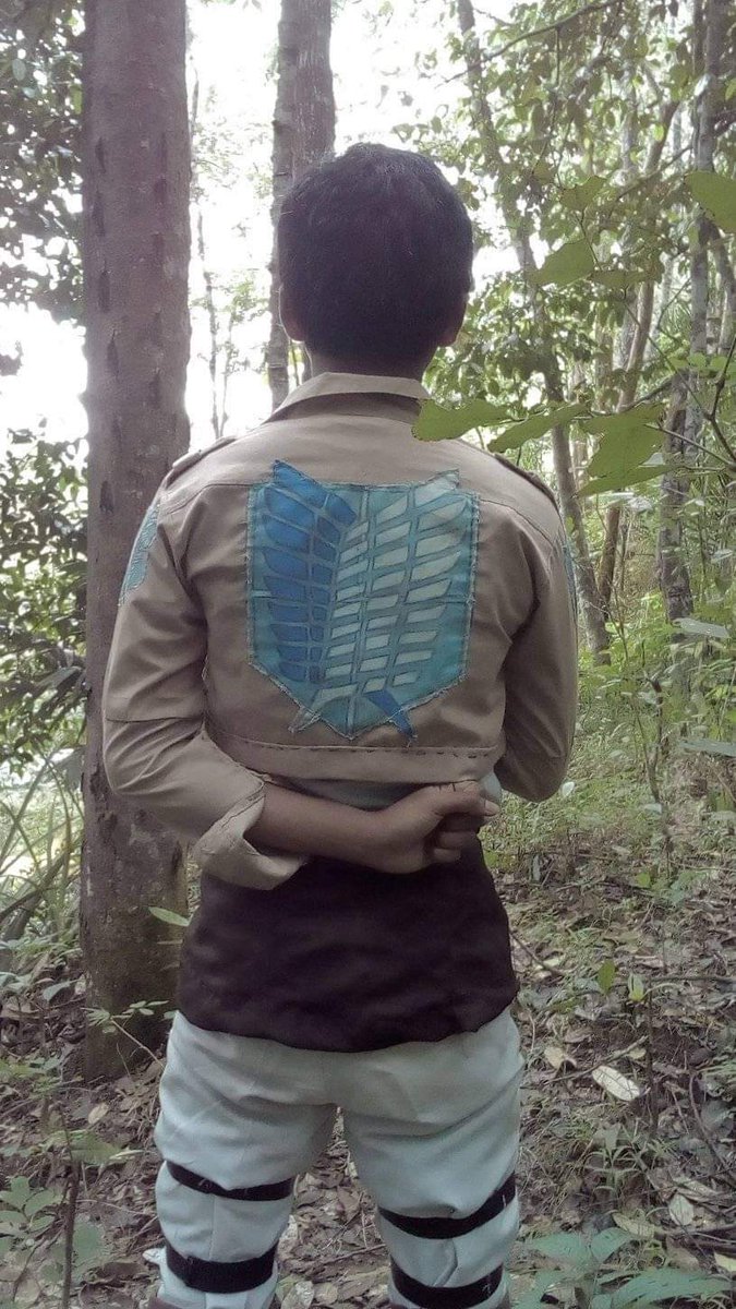 hayynadin's tweet photo. Mantap.  Wkwk ngakak bgt.  Bisa bisanya.  Kreatif bgtt. Bikin bajunya pake seragam pramuka.  Wkwkwk https://t.co/mVUl6NZ4Cs