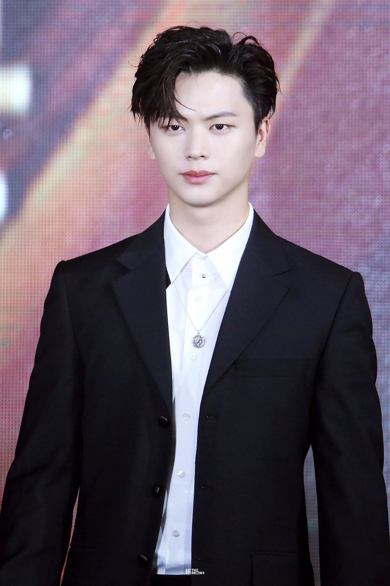 SIRS I AM NOT COMPLAINING