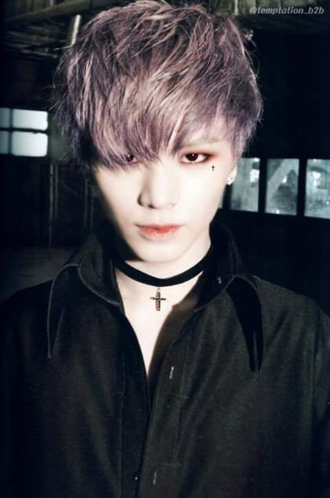 IT'S THE CHOKER FOR ME