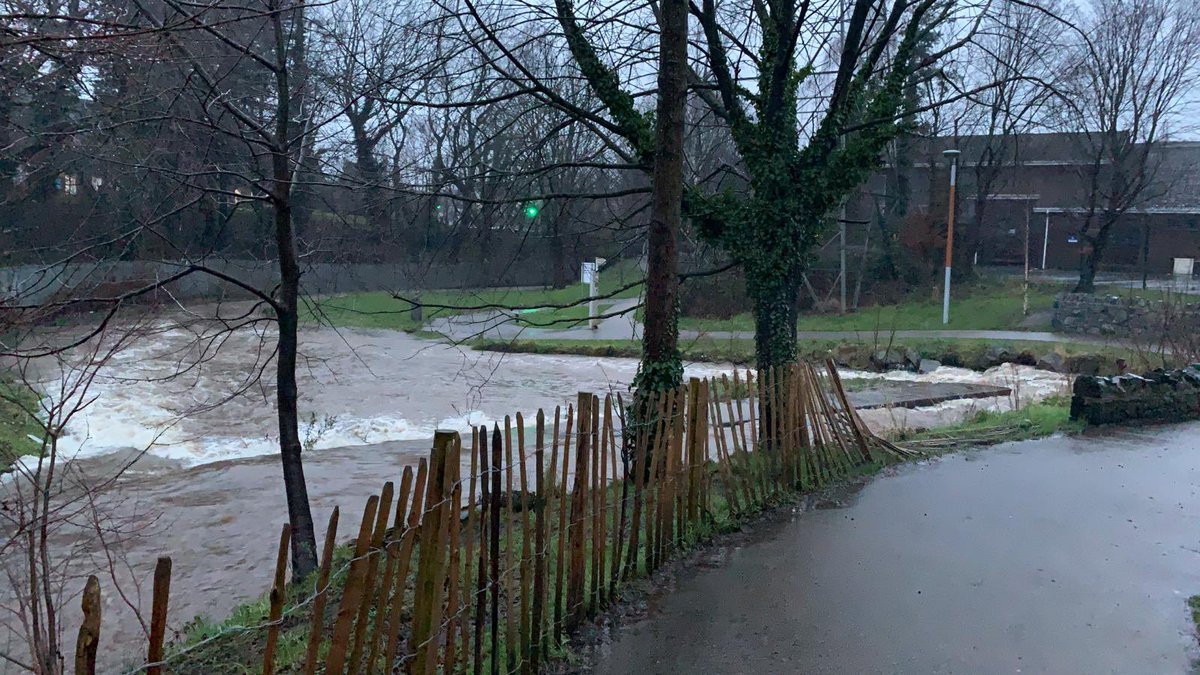 ConnsGreenway's tweet photo. A high river today at #TheHollow. Great to see flood defences working and properties protected. Did you know at #TheHollow the Connswater, Knock and Loop rivers meet which is also reflected in our #CCG logo? #floodalleviation #greenblueinfrastructure Photo:@BloomfieldCommA https://t.co/LwkwCNhohb