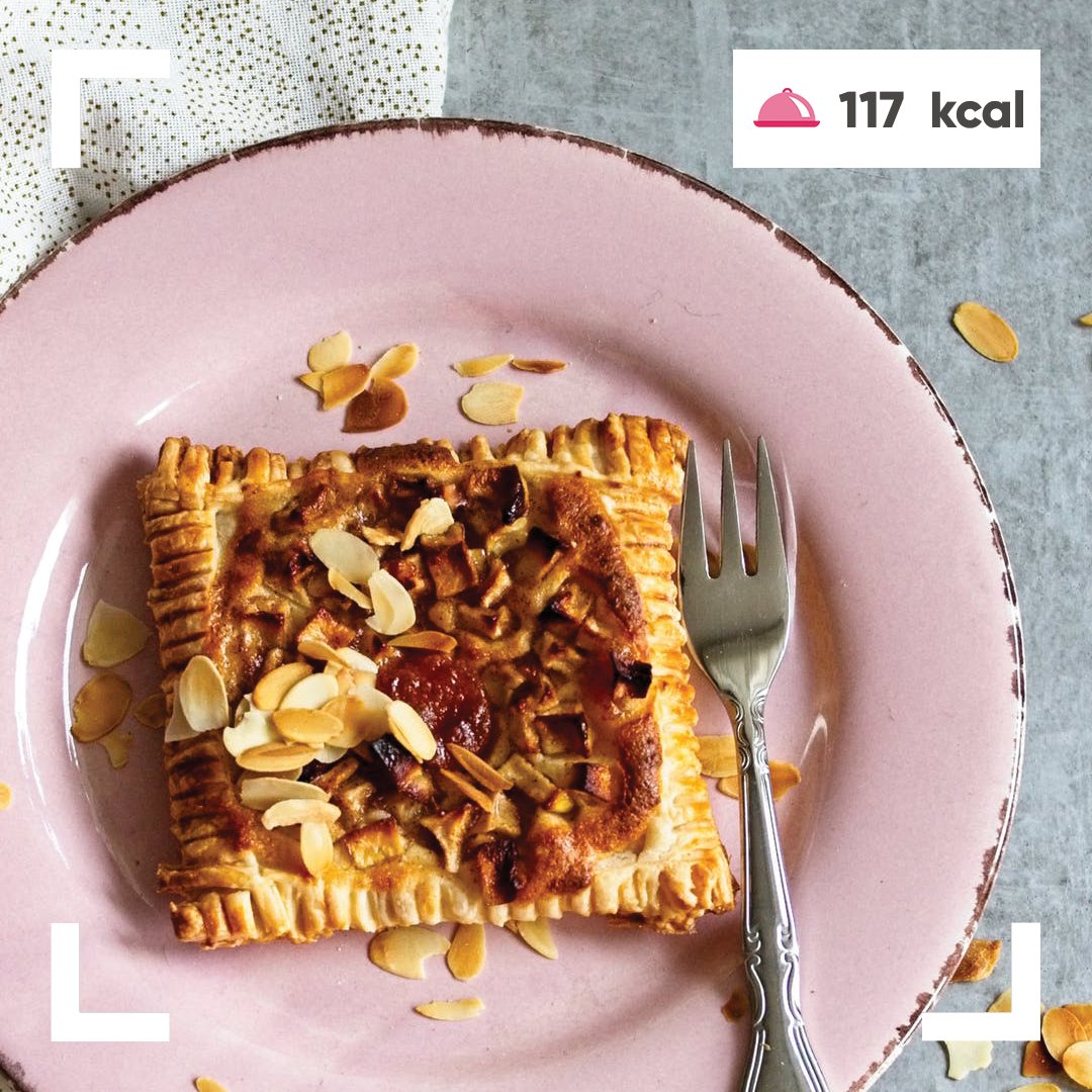 TheHotMeal's tweet photo. Baked apple slice with sliced almonds. #homemade #healthy #apple #fit #fruit #instafood #almond #foodporn #healthy #foodie #food #breakfast #health #yummy #foodstagram #thehotmeal #crueltyfree #healthyfood #instafood #yum https://t.co/pzOF4uRpg3