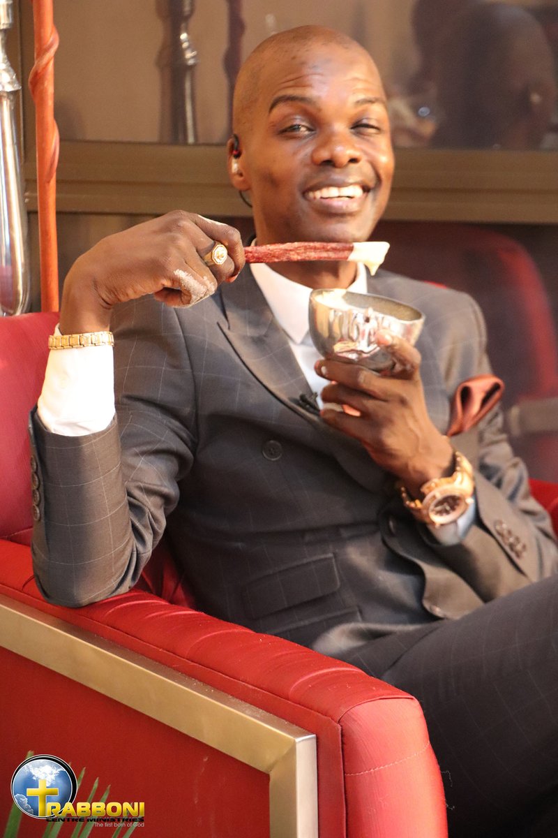 IAmLesegoDaniel's tweet photo. #TheSonWhoPleasesGod [WE DIP INTO THE DEEPEST LEVEL OF HUMILITY]: Where humility reigns, God says ‘You are My Son, and in you, I am well pleased’. Kingdoms will come with types of diseases, but you will remain. No one can judge you because you are a spirit man. #HiddenInChrist https://t.co/nezyXrUexo