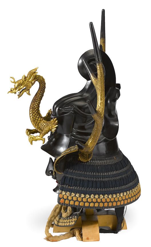 Pero si hay un rey en los mares de Japón, eso son los dragones. Efectivamente, en Japón se asocian al mar y en China como seres del cielo. Si tuviera un botón para disparar fuego sería la bomba.