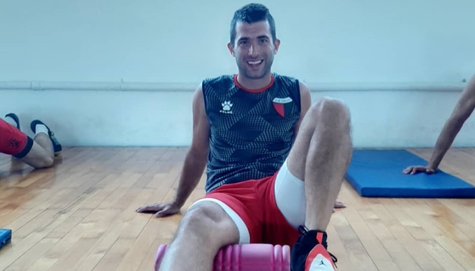 marcapersonalsf's tweet photo. ⚫🔴🏀 El base rojinegro palpita el inicio de la temporada 2021 @ColonBasquet @Nachof57 @LigaARGbasquet 
https://t.co/5ZuDSzKGRg https://t.co/j5l58ApqxE