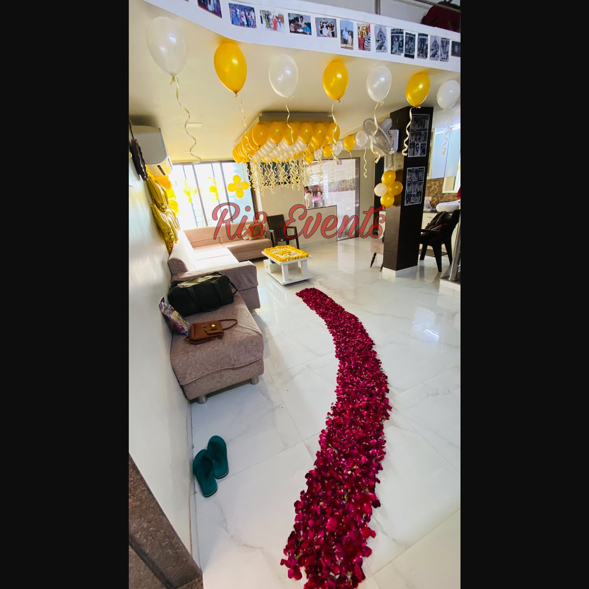 Ri8Events's tweet photo. 50th Anniversary Celebration...

Contact us for more info... 📞📱🤙

#decoration #decor #decorationideas #eventplanner #event #eventmanagement #events #eventdecor #eventplanning #eventplanners #eventdesign #datenight #birthday #anniversary #celebration #celebrate #Ri8Events https://t.co/gtJZ3SvVxk