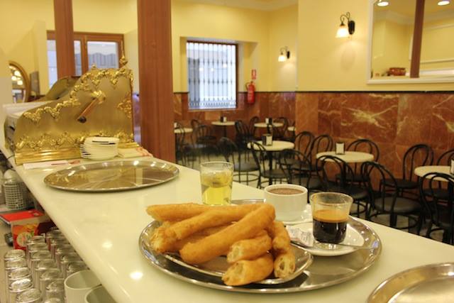 Graupix's tweet photo. Desayunos para foodies en Málaga, mis sugerencias: https://t.co/0C0pmCSZN0 @larecovamalaga @CasaArandaOfici @brunchitreal @c_c_recyclo @turismodemalaga @vivecostadelsol #GraupixCostaDelSolMalaga https://t.co/a5jDCfb34Y