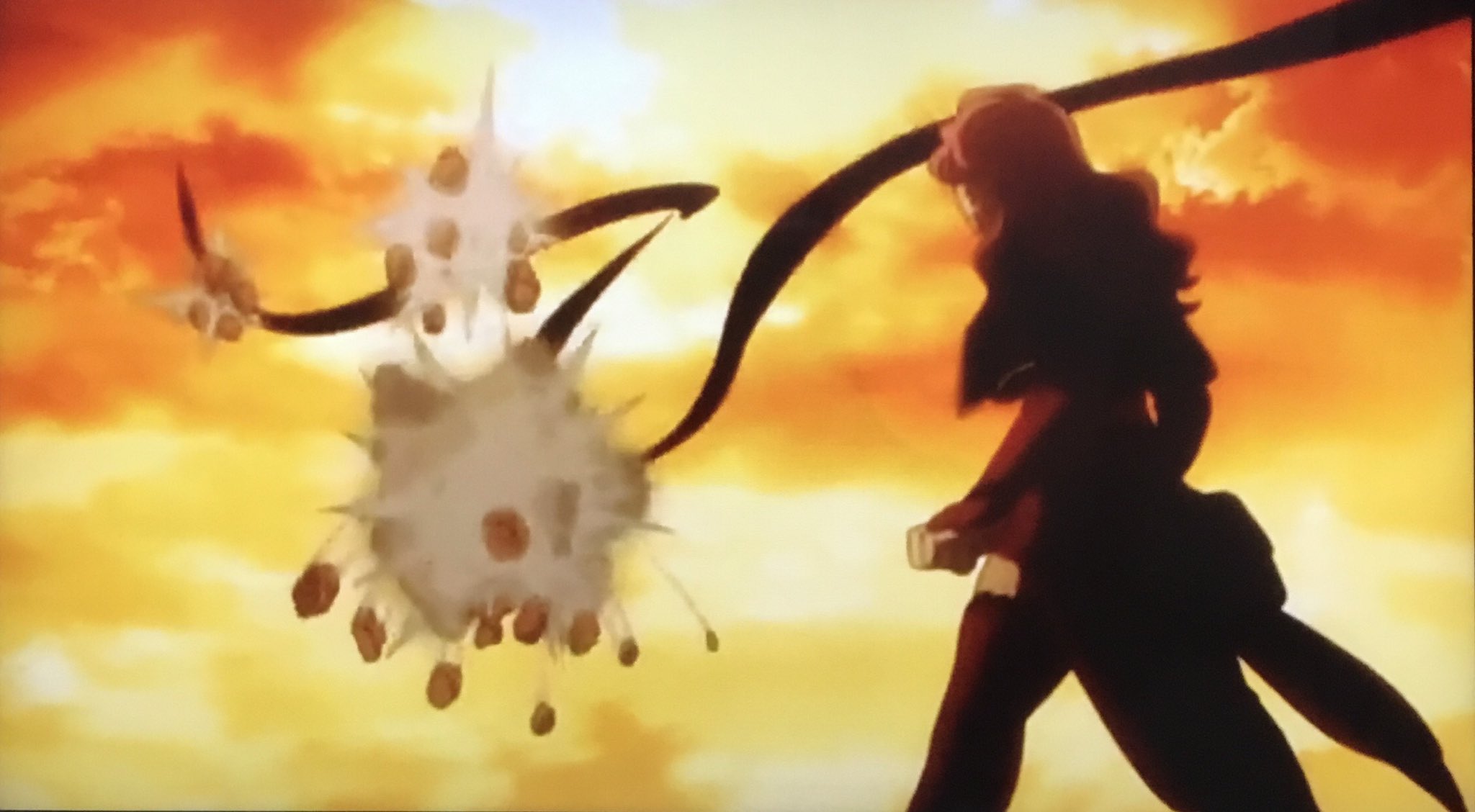 リク ブラッククローバー アニメ 162話 大戦勃発 金色の次は 黒の暴牛のアジトが襲撃 敵は 重力魔法 全ての魔法は 落下 ブラックアスタが特攻 ゴーシュの魔法で増えて ブラックメテオライト ゴーシュが致命傷を負わされ アスタが 覚醒より黒く