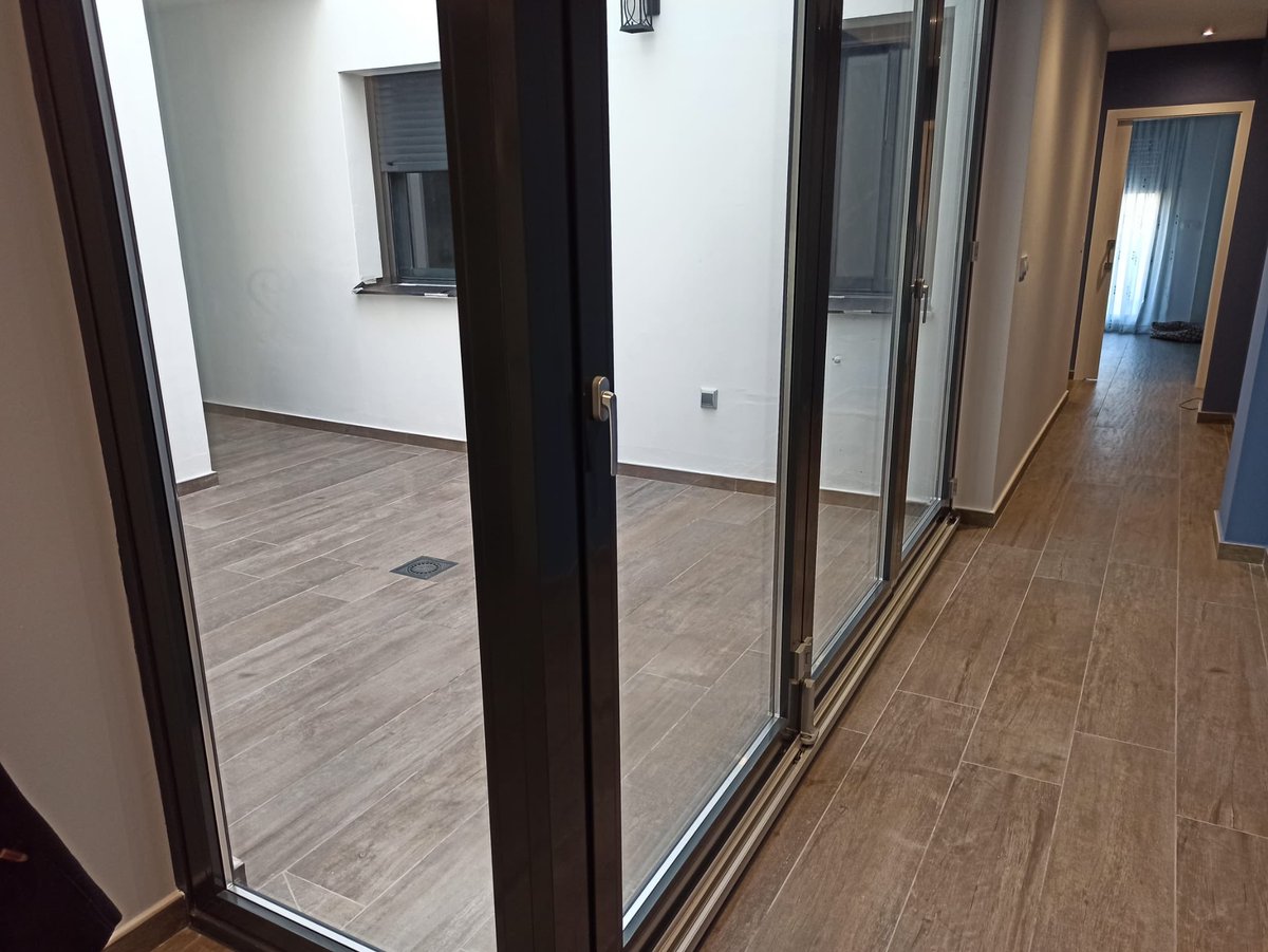 CoexmatGamma's tweet photo. Obra completa en Villanueva de la Serena.
Baños, cocina, suelos porcelanico, terraza...
Los materiales de TU HOGAR están en COEXMAT. https://t.co/NHeXp4q5kk