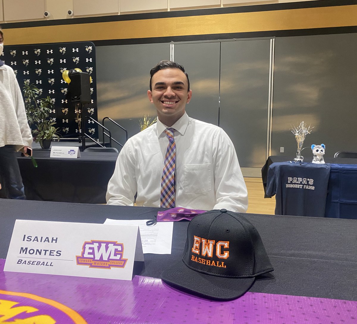 Congratulations to Sammy L. and Isaiah M. on their commitments! Both are great leaders and mentors in the Baseball Program. #BrightFuture <a href="/sammylake30/">Sammy Lake</a> <a href="/BMC_Baseball/">@BMC_Baseball</a> <a href="/MoisesM04892480/">Moises Montes</a> #Committed