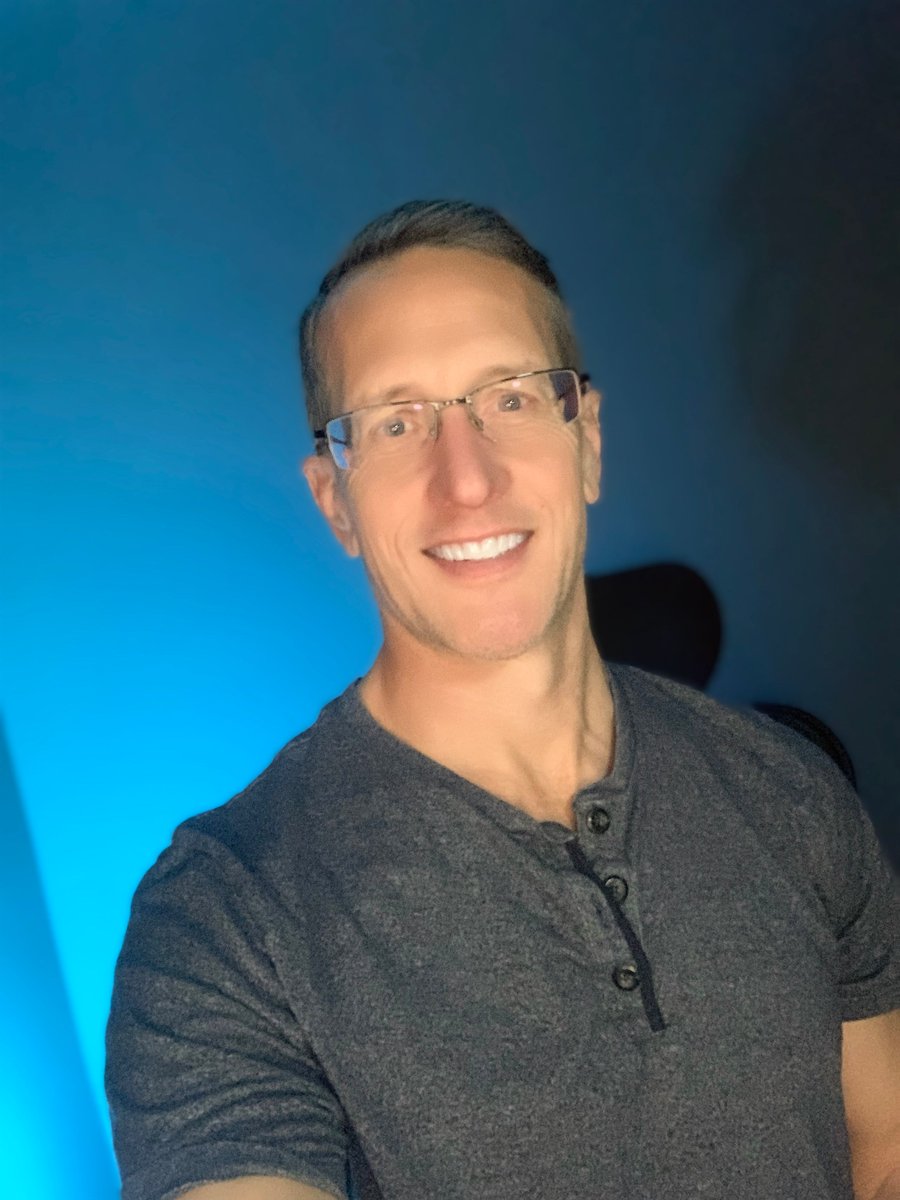 BlizStudio's tweet image. Good morning world. Up at 5, workout in, drinking my hot lemon water and recording a new tutorial to be released tonight. Stay tuned! #gametutorial #beginnergamedesign #unity3d #hypercasualgames #yttutorails #youtube #indiegamedev #gamedesign