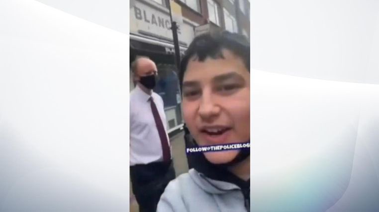 MDF1102's tweet photo. Words fail me - we need to identify this moron! Good on Chris Whitty to ignore him.        COVID-19: Chris Whitty verbally abused by 'pathetic' youth in 'appalling' video
https://t.co/8bS6edFo9J https://t.co/EXtGrB6myd