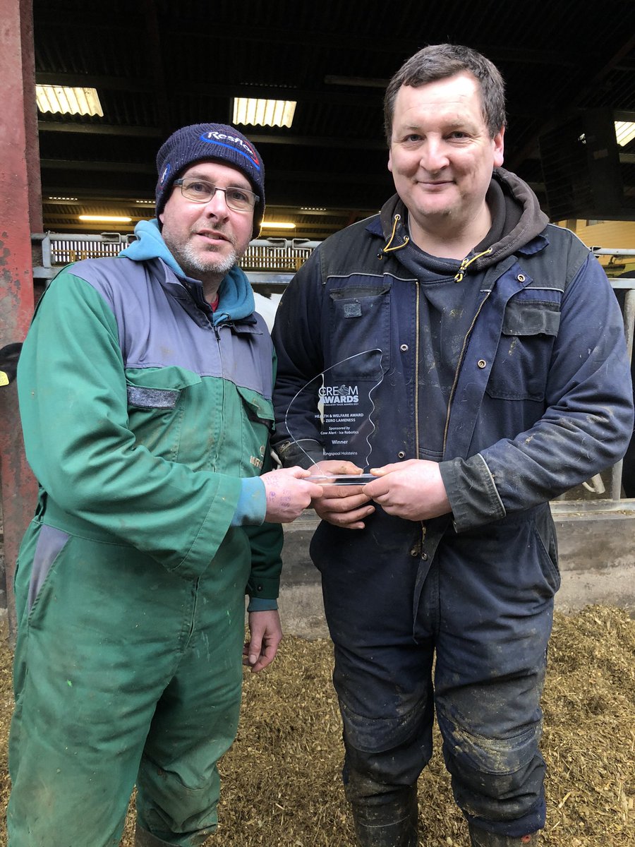 MikeK500's tweet image. We are excited to have won the 2021 Cream Award for Health, Welfare and Zero lameness. Well done to Colin, Alan and the team around us.@kiteconsulting @britishdairying @theRABDF @CowPlan @paulharriscoach