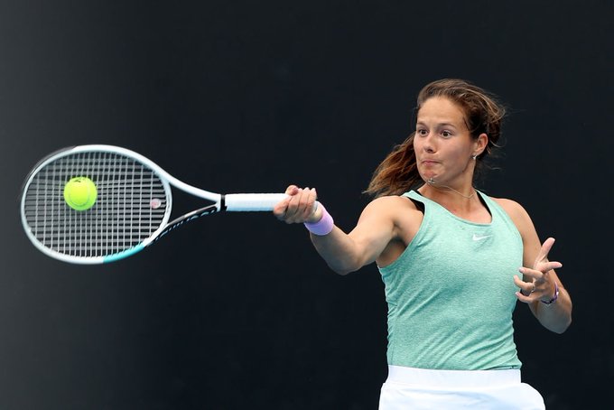 DARIA KASATKINA - Página 33 EtTfN7rXAAIokWO?format=jpg&name=small