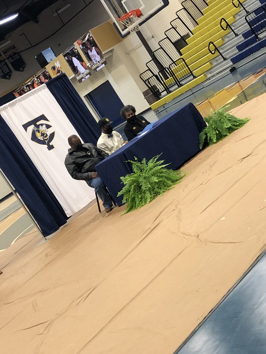 Congrats to @TCCHSFB’s @xTrueKing_2 (@valdostastatefb) and <a href="/tykeemwallace8/">GODSCHILD8️⃣</a> (<a href="/kennesawstfb/">Kennesaw State Football</a>) for signing today! <a href="/abc27/">ABC 27</a>