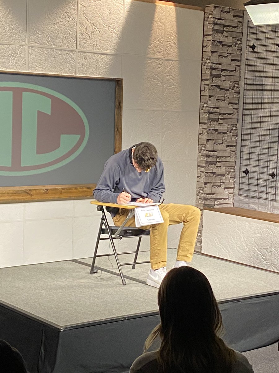coachkostelnik's tweet photo. Congrats @billy_simpson12 on signing your letter to attend @AshlandFB. We are very proud of you. #shoremenpride https://t.co/TB4tulbUan