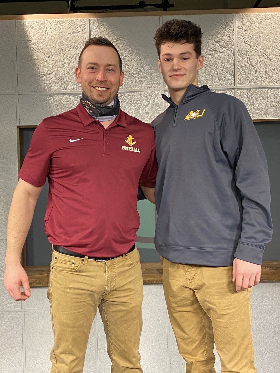 coachkostelnik's tweet photo. Congrats @billy_simpson12 on signing your letter to attend @AshlandFB. We are very proud of you. #shoremenpride https://t.co/TB4tulbUan