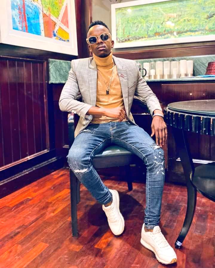 UnpluggedBW's tweet photo. The high riding singer @hanc_official is expected to share a virtual stage with the renowned @burnaboy on February 12th, dubbed the biggest virtual party in Africa, the show is expected to be beamed across Africa. More to follow on https://t.co/dKodWarCZl #botswanaunplugged https://t.co/izssGeqXZ9