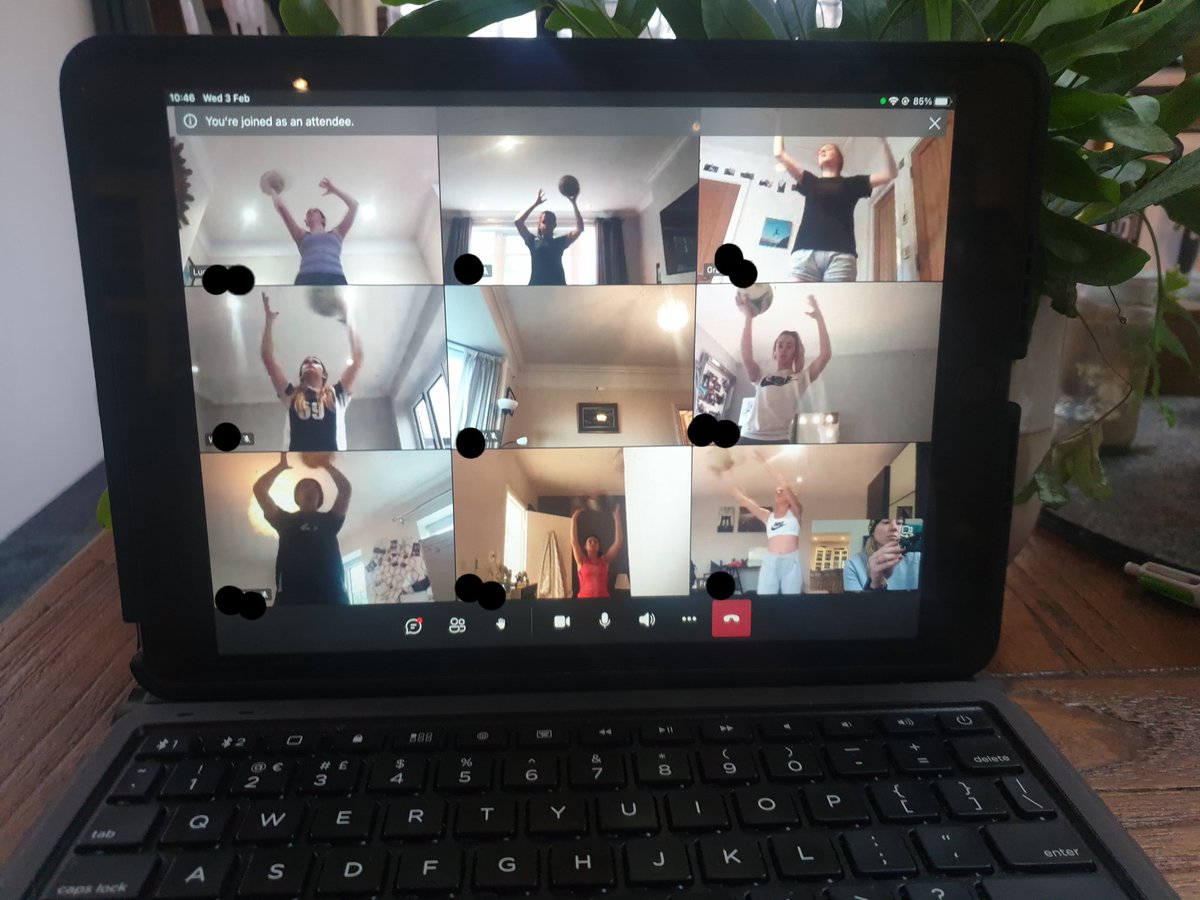 NetCats200's tweet image. Guess who's back?! 

U16s bringing all the energy to netball this morning! 

😻 #NetCats