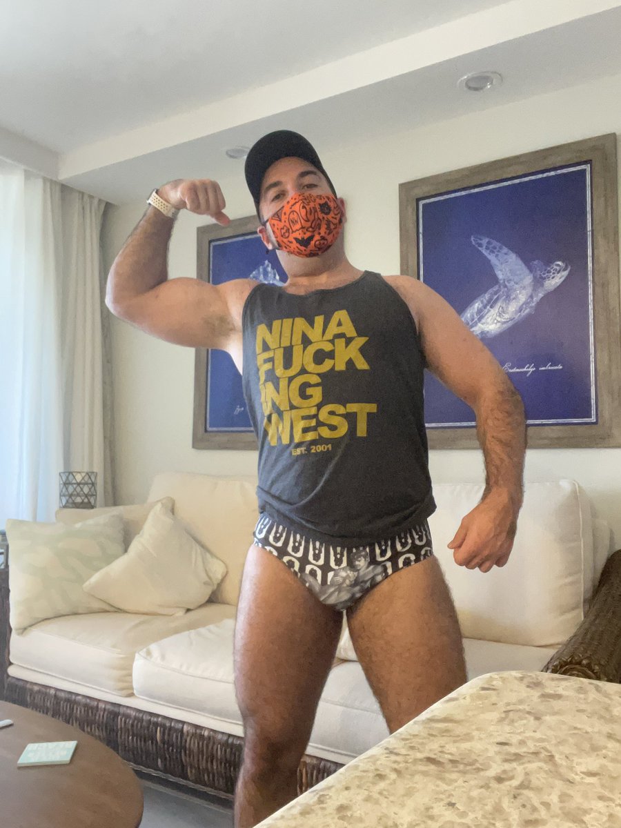 boy_compact's tweet photo. Pandemic beach day! #speedo #TomofFinland #ninawest #gay #gayboy #flex #humpday #beach https://t.co/XOh1nBkZzv