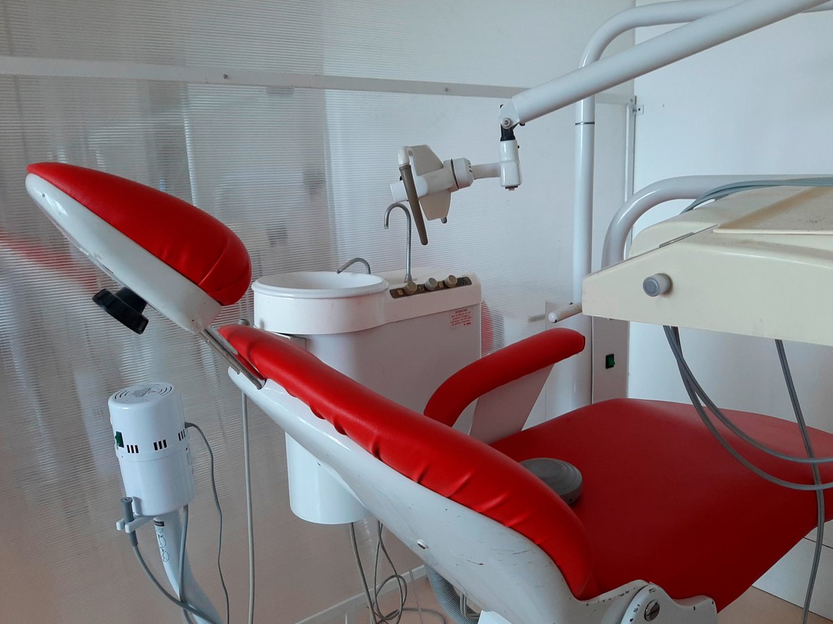 fodonto's tweet photo. El pasado lunes, se iniciaron las actividades académicas y asistenciales en la #FO con todos los cuidados y protocolos necesarios 🙌🙂 Espacios renovados y nueva clínica para aumentar la atención a pacientes ¡Listos para el retorno! 💪 https://t.co/zBIseZOMQZ